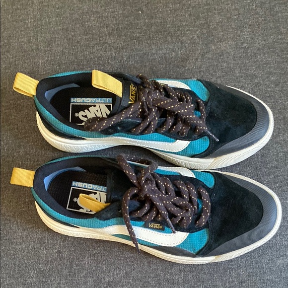 Vans Black and Blue Ultrarange EXO Sneakers with Athletic Design women’s size 7 - Picture 2 of 12